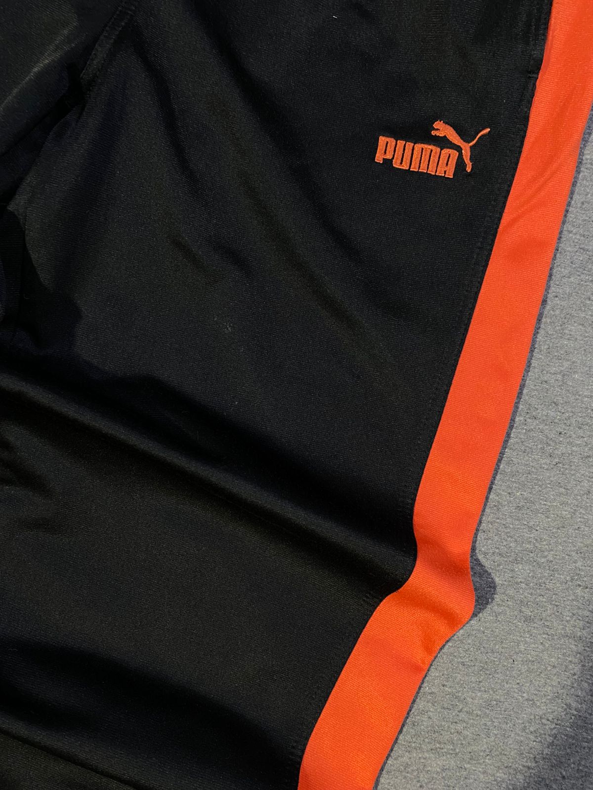 BUZO PUMA NEGRO